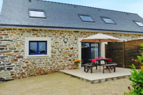 Breton semi-detached house near the sea, Telgruc-sur-Mer